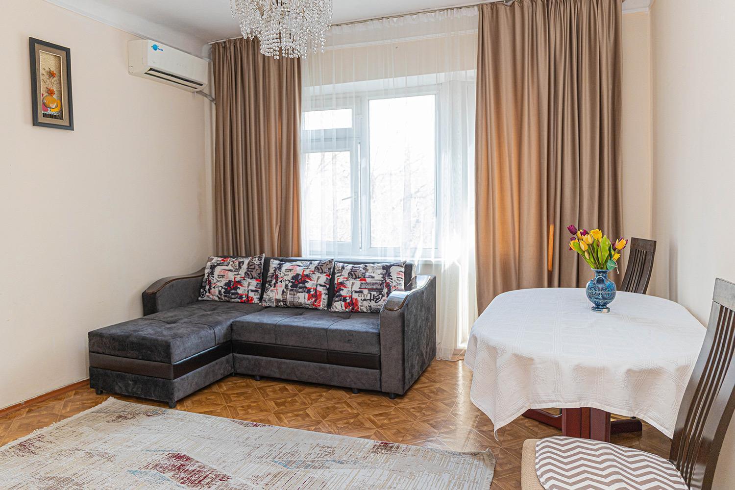 Reliablehouse Квартира В Самом Центре Города Leilighet Almaty Eksteriør bilde